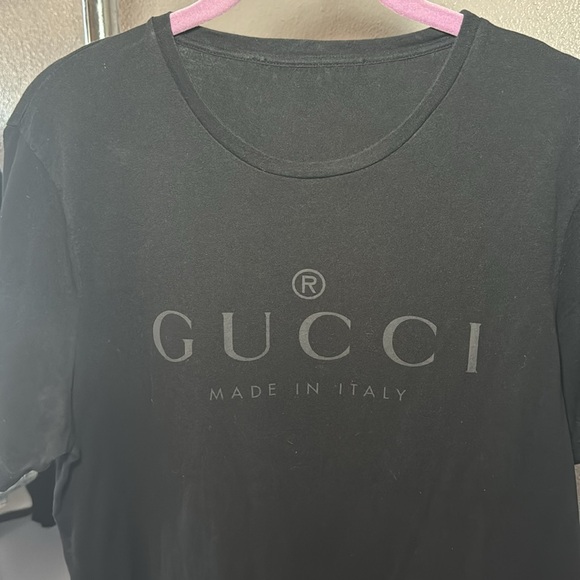 Authentic Gucci shirt - Picture 2 of 4